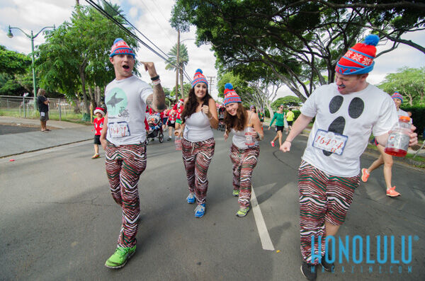 34037 Hnlmaguglysweater2014hnlmagkbp 6813