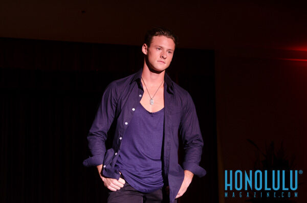 37092 Hnlmagreddressball2014hnlmagkbp 9877