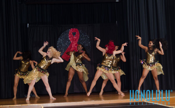 37072 Hnlmagreddressball2014hnlmagkbp 9806