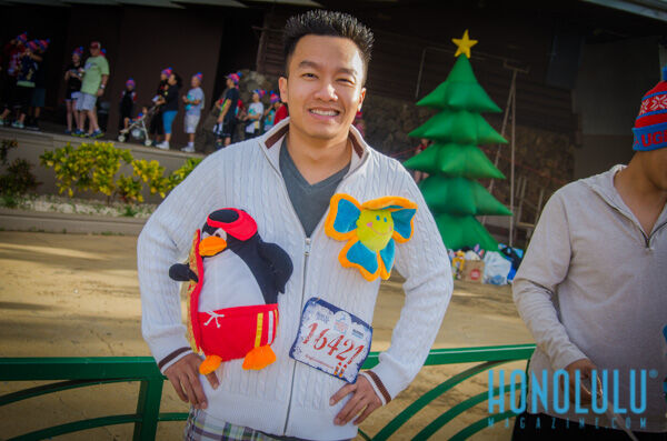 33988 Hnlmaguglysweater2014hnlmagkbp 6657
