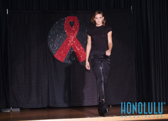 37082 Hnlmagreddressball2014hnlmagkbp 9854