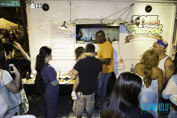 37176 Mardigraswebhn0314 Dc 8829