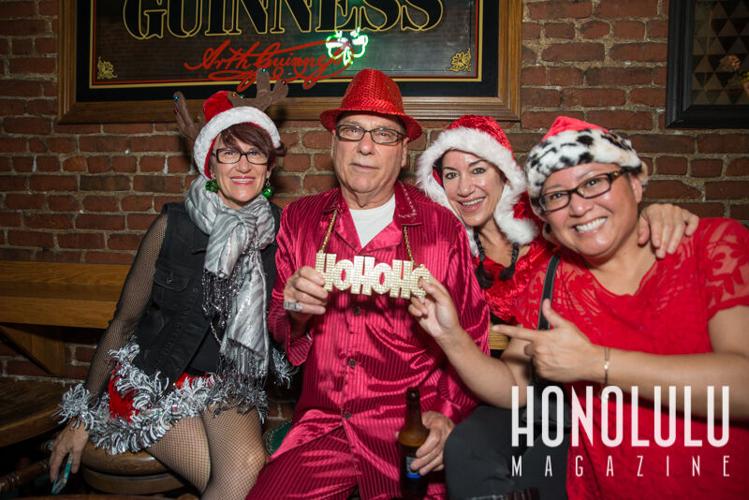47571 Santaconwatermarkedsantacon2014hnlmagkbp 0557