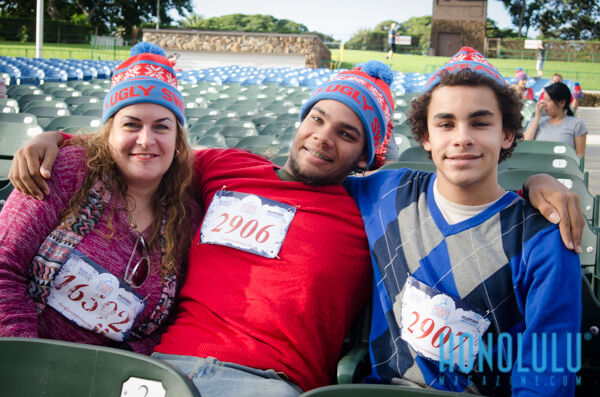 33948 Hnlmaguglysweater2014hnlmagkbp 65122