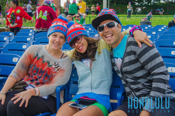 33977 Hnlmaguglysweater2014hnlmagkbp 6616