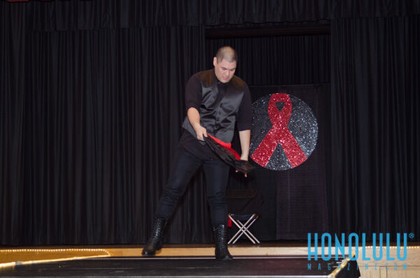 37123 Hnlmagreddressball2014hnlmagkbp Reddressball