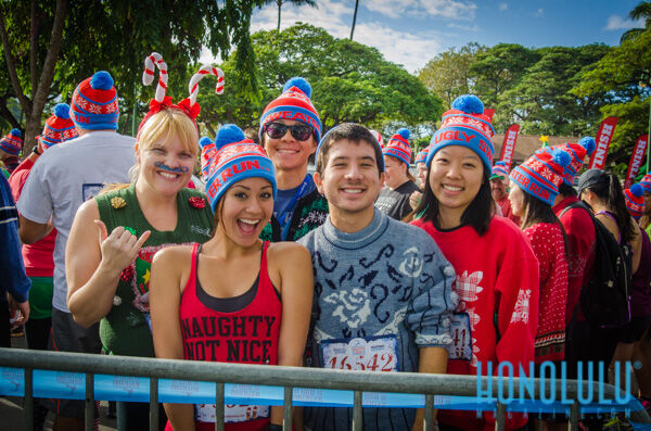 34002 Hnlmaguglysweater2014hnlmagkbp 6709