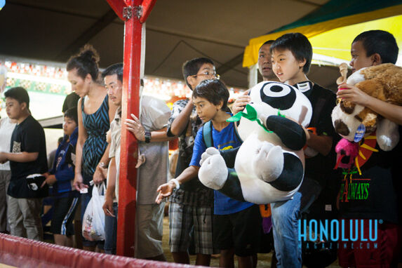 35807 1599hn0214 Od Punahoucarnival 1742