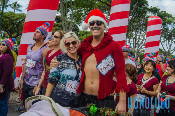 34018 Hnlmaguglysweater2014hnlmagkbp 6758