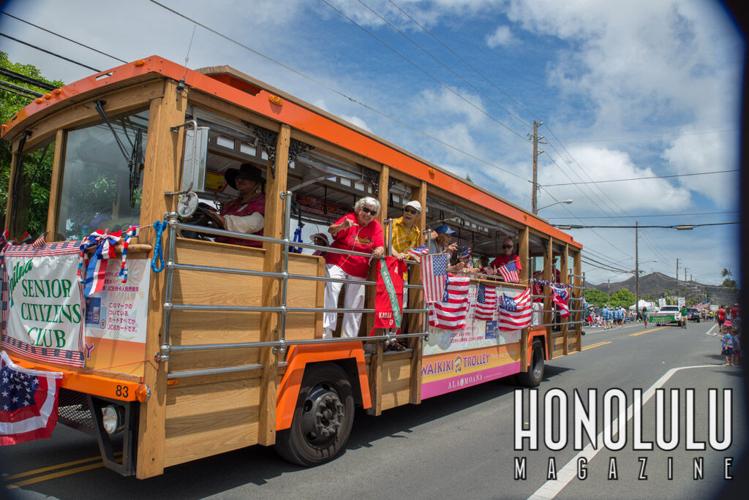 43605 9kailua4thparadehnlmagkbp 0585