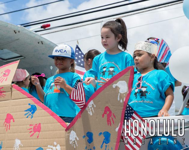 43681 11kailua4thparadehnlmagkbp 0677