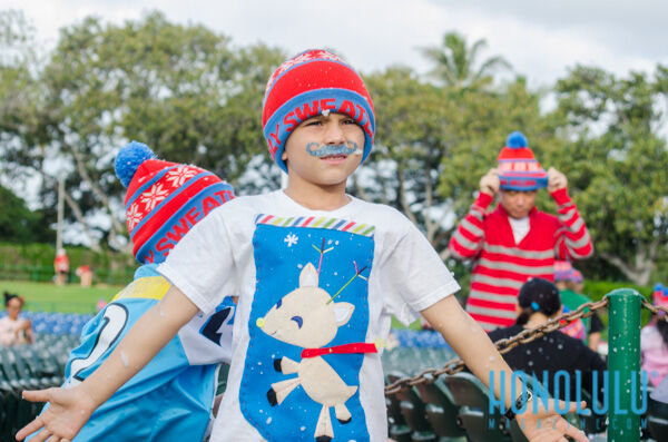 33959 Hnlmaguglysweater2014hnlmagkbp 6571