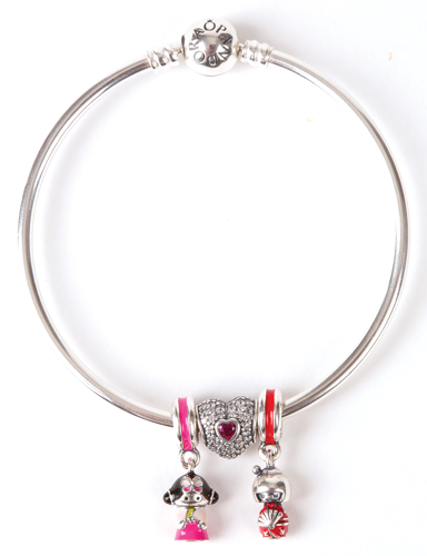 47121 Holidaygiftguide Pandora