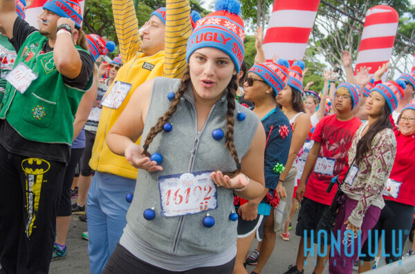 34017 Hnlmaguglysweater2014hnlmagkbp 6757