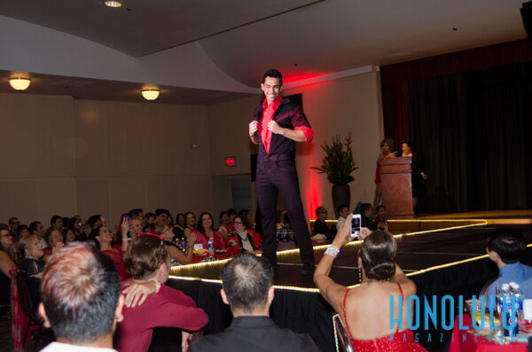 37059 Hnlmagreddressball2014hnlmagkbp 9753