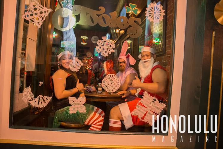 47602 Santaconwatermarkedsantacon2014hnlmagkbp 0529