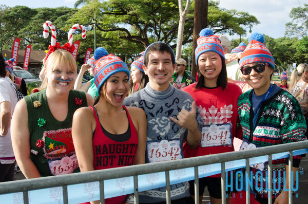 34003 Hnlmaguglysweater2014hnlmagkbp 6711