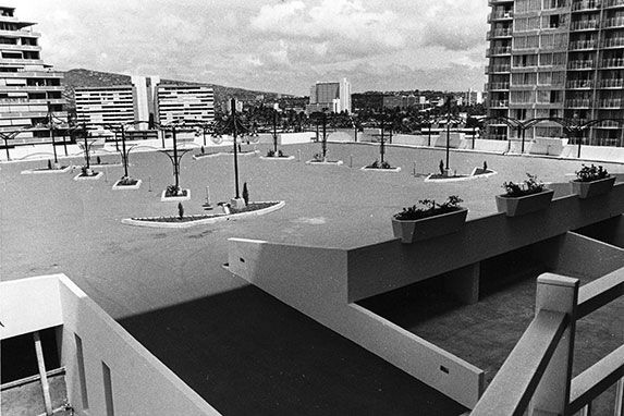 34854 Ilikai Parking Lot