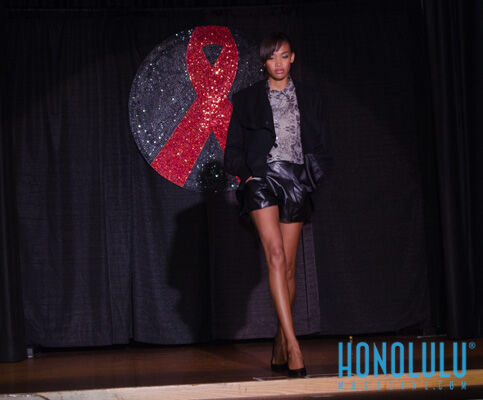 37090 Hnlmagreddressball2014hnlmagkbp 9872