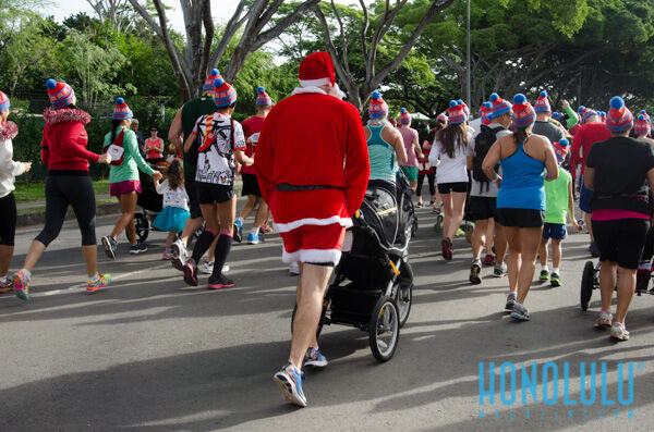 34013 Hnlmaguglysweater2014hnlmagkbp 6746