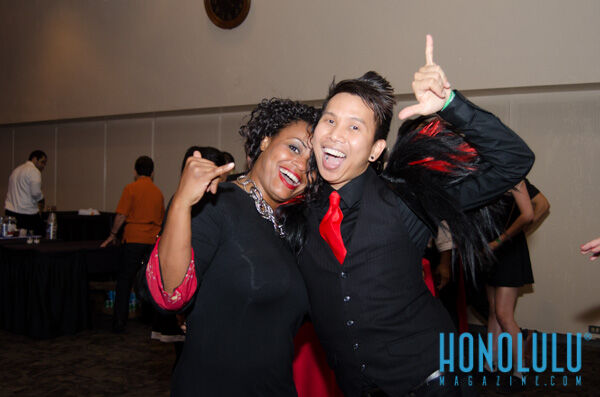 37147 Hnlmagreddressball2014hnlmagkbp Reddressball 31