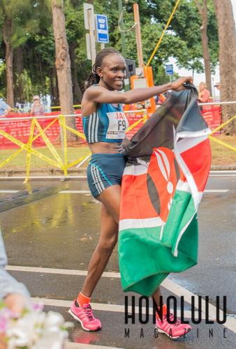 47845 Watermarkmarathon2014hnlmagkbp 3248