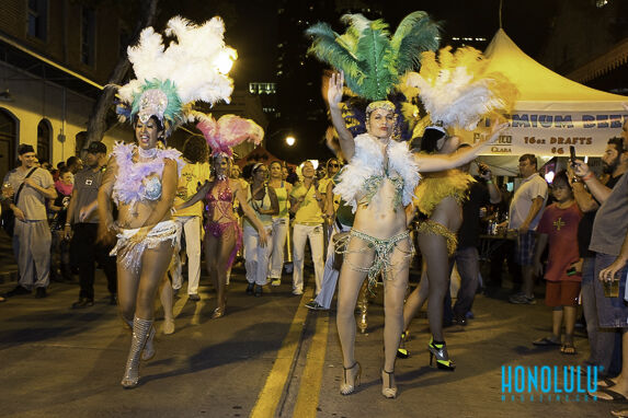 37182 Mardigraswebhn0314 Dc 8837