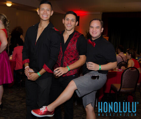 37043 Hnlmagreddressball2014hnlmagkbp 9694
