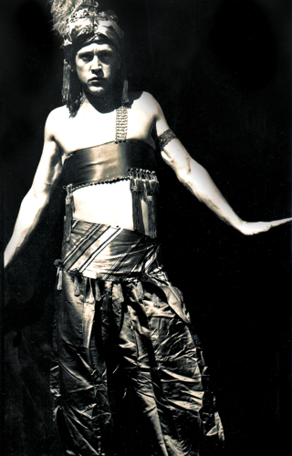 44807 In A Persian Garden 1916 Edited