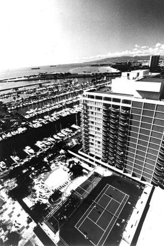 34856 Ilikai Tall