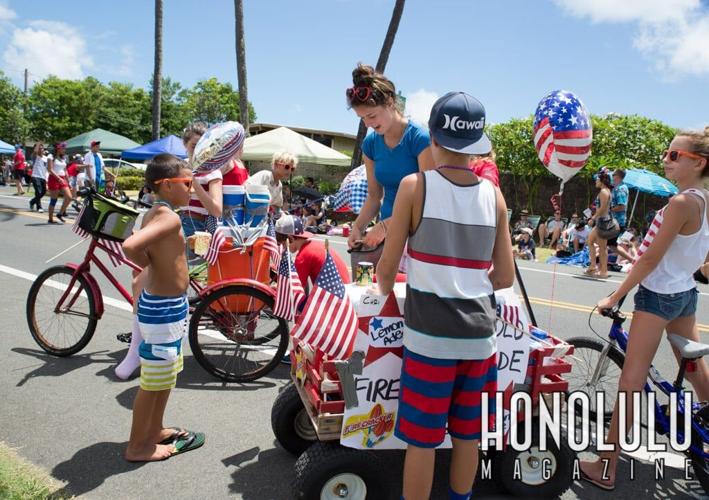 43685 11kailua4thparadehnlmagkbp 0680
