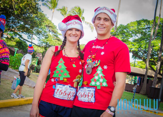 33946 Hnlmaguglysweater2014hnlmagkbp 6507