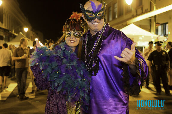 37224 Mardigraswebhn0314 Dc 8908