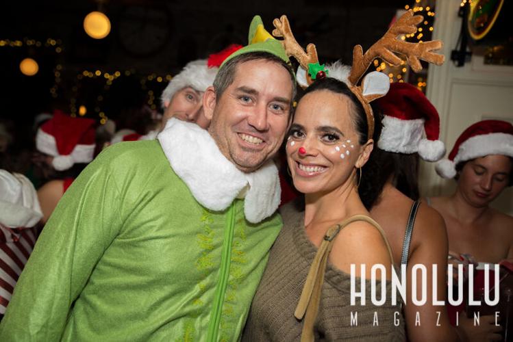 47560 Santaconwatermarkedsantacon2014hnlmagkbp 0490