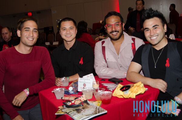 37044 Hnlmagreddressball2014hnlmagkbp 9695