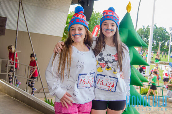 33975 Hnlmaguglysweater2014hnlmagkbp 6611