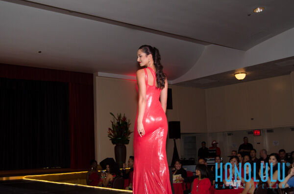 37055 Hnlmagreddressball2014hnlmagkbp 9743