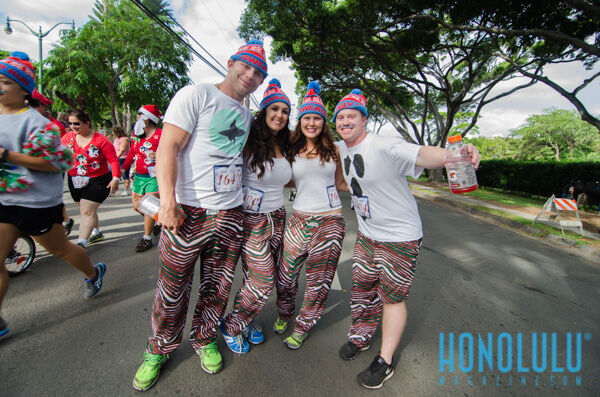 34038 Hnlmaguglysweater2014hnlmagkbp 6816