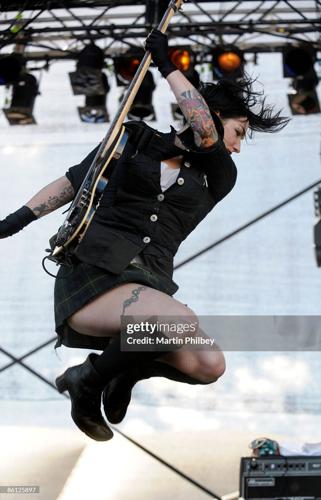 Lyn Z Jumps at SOUNDWAVE FESTIVAL