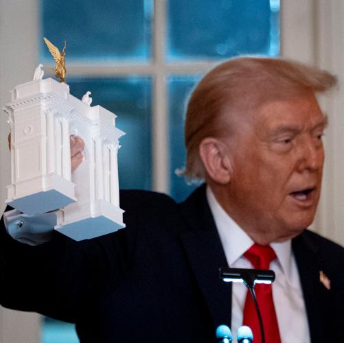 Panel Advances Trump’s Triumphal Arch, Even as Key Member Suggests Changes