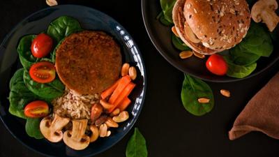 Las alternativas a la carne son más saludables para el corazón que la carne, según muestra un artículo de revisión