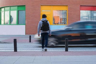 La altura del automóvil, no solo la velocidad, importa cuando los peatones son atropellados