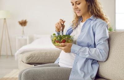 La mayoría de las mujeres embarazadas están expuestas a sustancias químicas "disruptoras de hormonas" en los alimentos