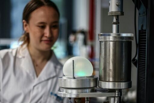 Co-inventor of Bioloon and PhD researcher Juliana Cumming has helped invent the world's first fully biodegradable balloon aiming to resolve a giant environmental headache