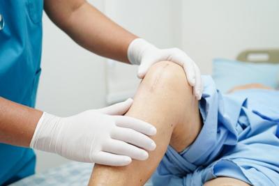 El paciente promedio de reemplazo de cadera y rodilla parece ser cada vez más joven