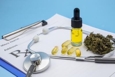 Las personas con dolor crónico y sus médicos a menudo difieren sobre la marihuana medicinal
