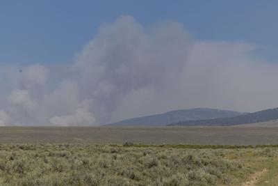 The Bobcat Lakes Fire and Sand Creek Fire burn in the West Pioneer Wilderness Area