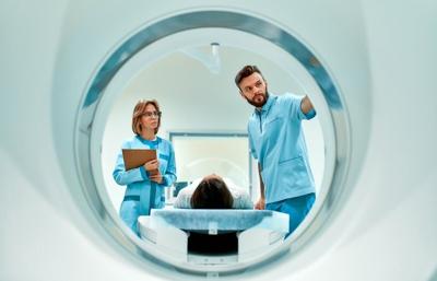 La resonancia magnética podría evitar la cirugía y la colostomía en pacientes con cáncer de recto