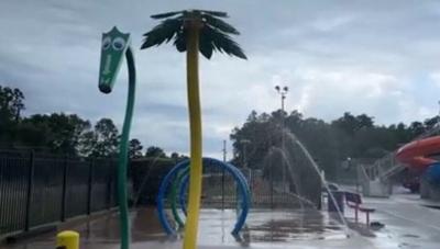Airport park pool