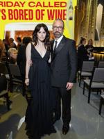 Entertainment Notebook: Montrealer Emily Hampshire from Schitt’s Creek to headline Smash Out Skin Cancer Celebrity Pickleball Tournament; Teal to Heel